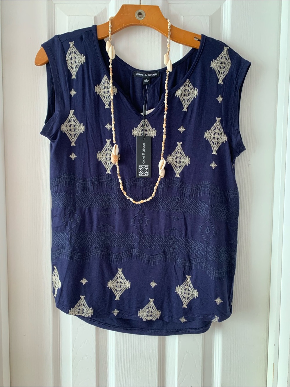 Cable & Gauge Royal Diamond Embroidered Tunic - Picture 2 of 6